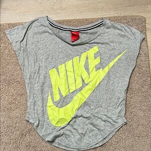 Nike Heather Gray Tee with Vibrant Yellow Logo
